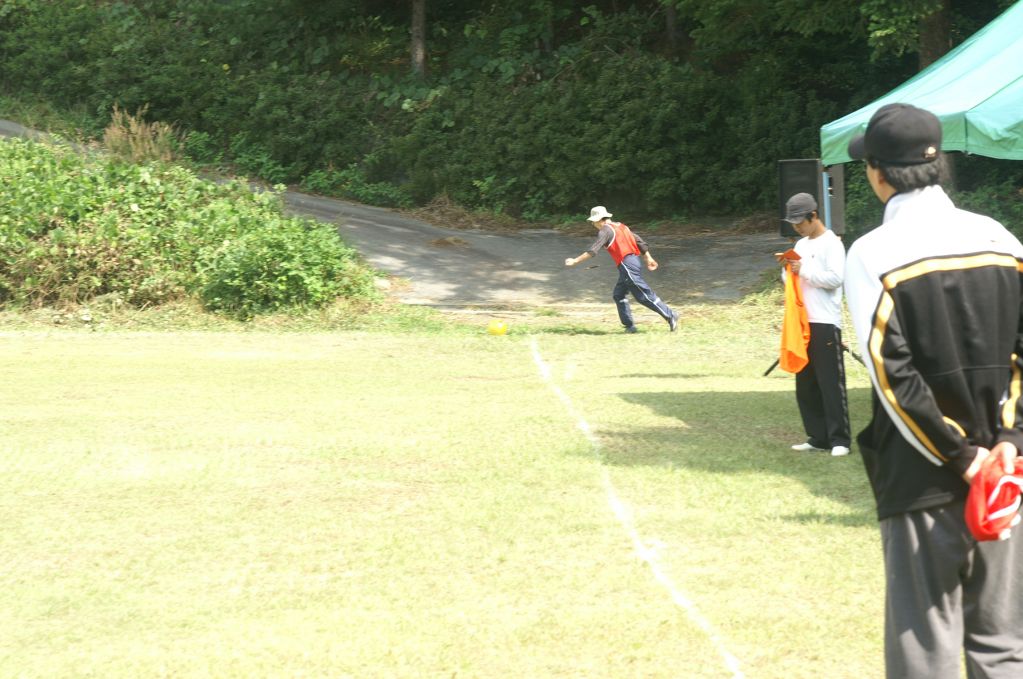 PICT0137.JPG : 2012 체육대회 - 축구